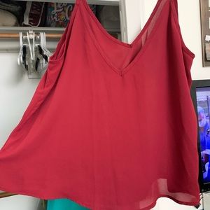 Red tanktop, size L.